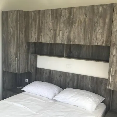 Sea View Duplex - New Construction 아파트