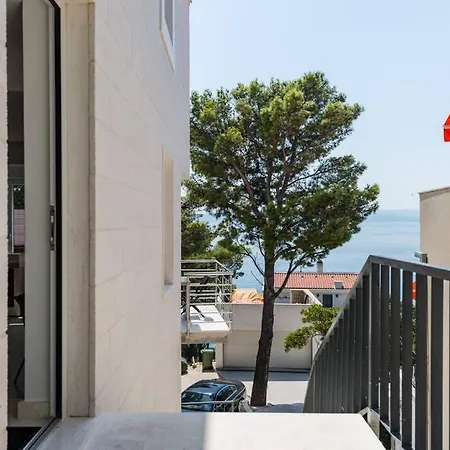 Sea View Duplex - New Construction 아파트 *