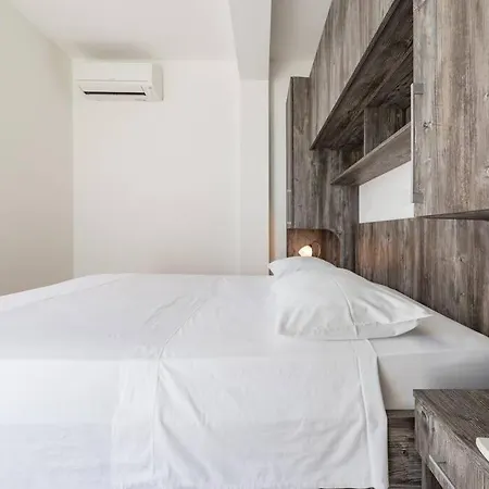 Sea View Duplex - New Construction *