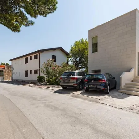 Sea View Duplex - New Construction *